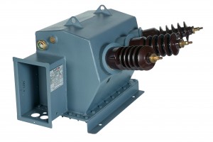 Oil insulated three phase voltage transformers
